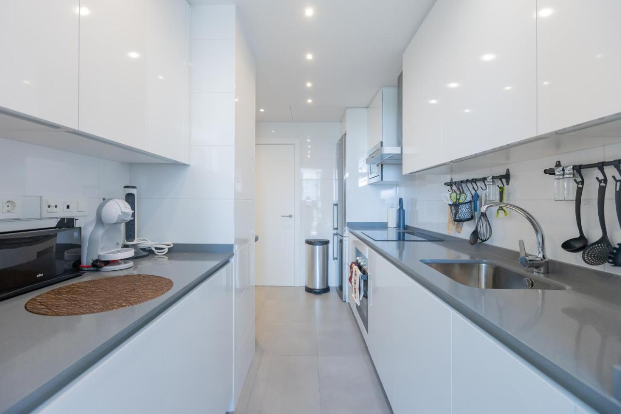 Marbella Luxury Brand New 2-Bedroom Apartment, 3 Min Walk To The Beach! Екстериор снимка